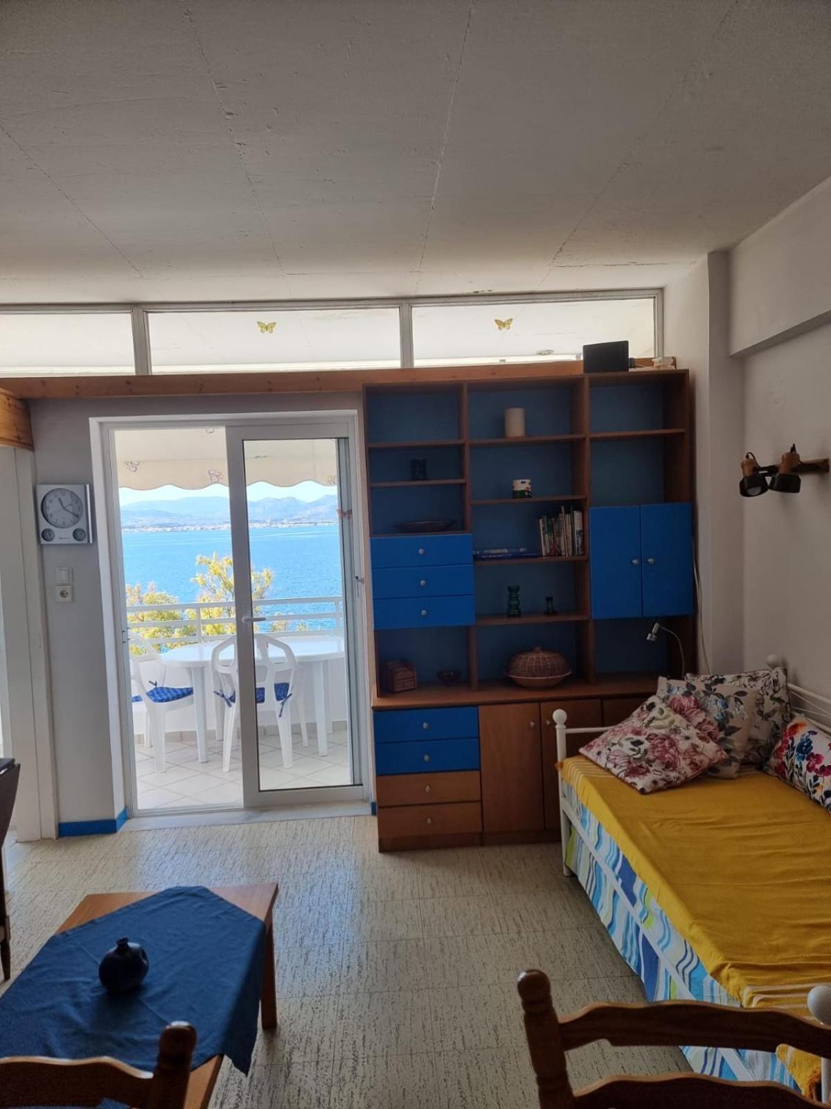 Atlas Apartment With Private Beach And Seaview Blue Λουτράκι Εξωτερικό φωτογραφία
