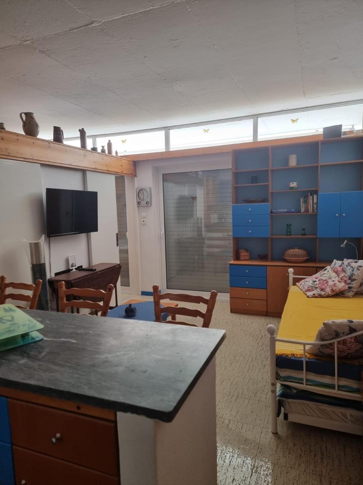 Atlas Apartment With Private Beach And Seaview Blue Λουτράκι Εξωτερικό φωτογραφία