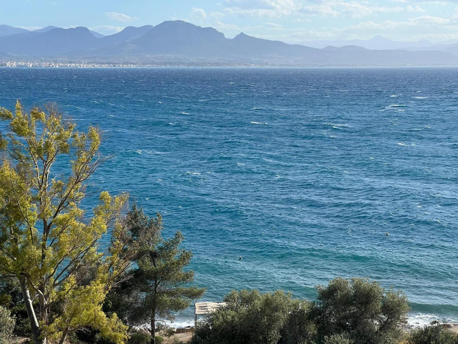 Atlas Apartment With Private Beach And Seaview Blue Λουτράκι Εξωτερικό φωτογραφία
